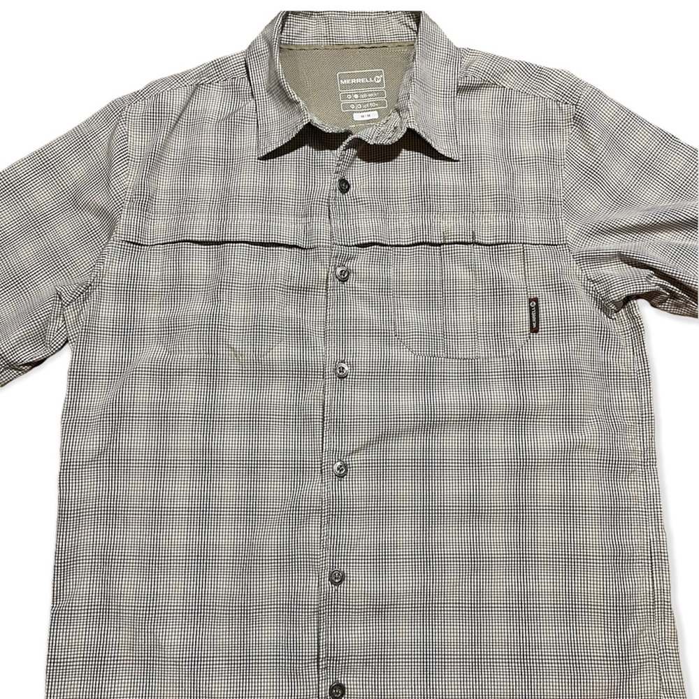 Merrell Vented Short Sleeve Button Down Shirt Sz M